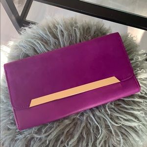 Aldo Clutch